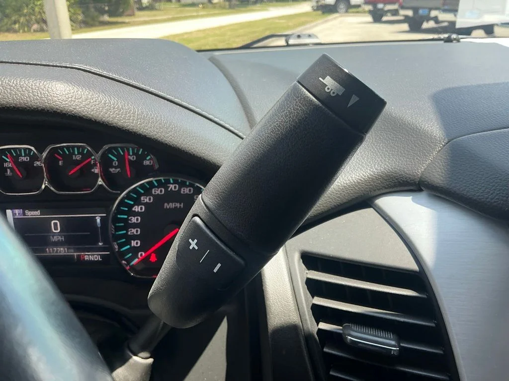 Used 2020 White GMC SLT image 39