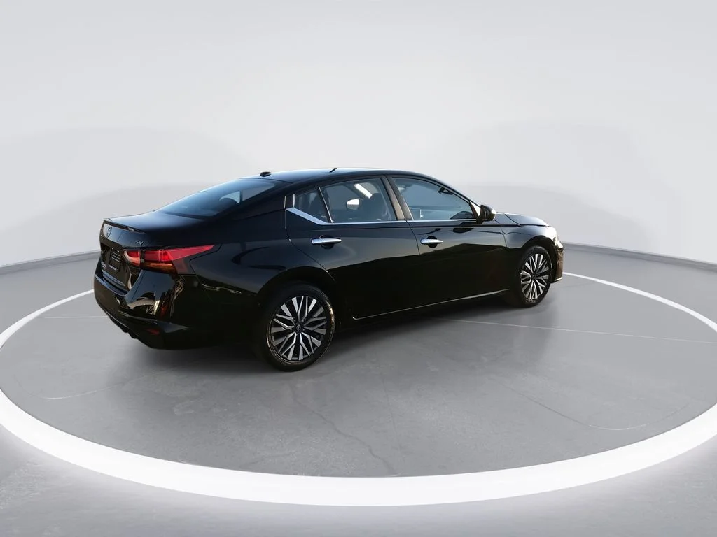 Used 2024 Black Nissan 2.5 SV image 8