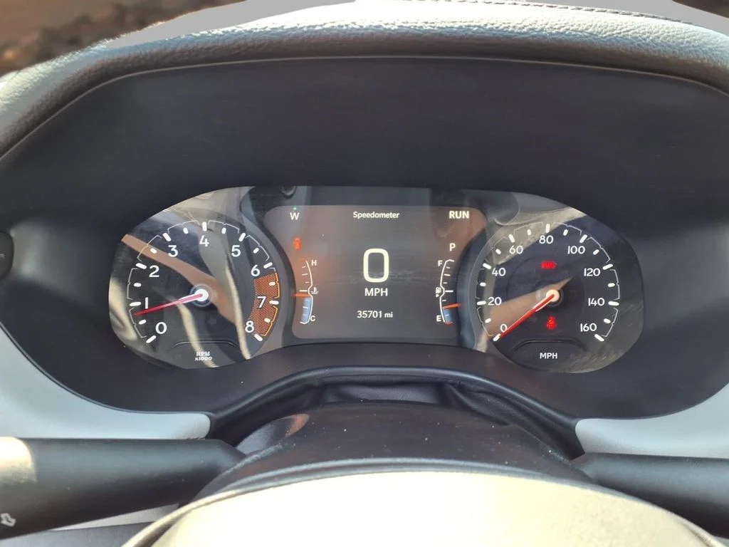 Certified Used 2025 Silver Jeep Limited image 16