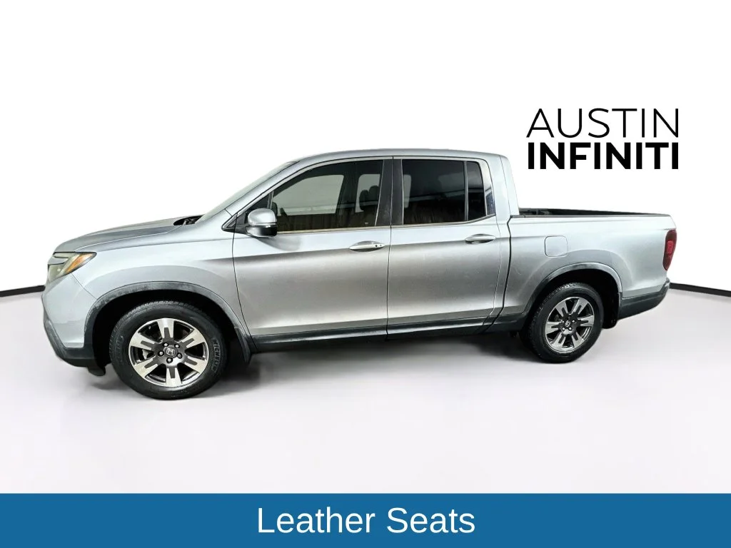 Used 2017 Modern Steel Metallic Honda RTL image 4