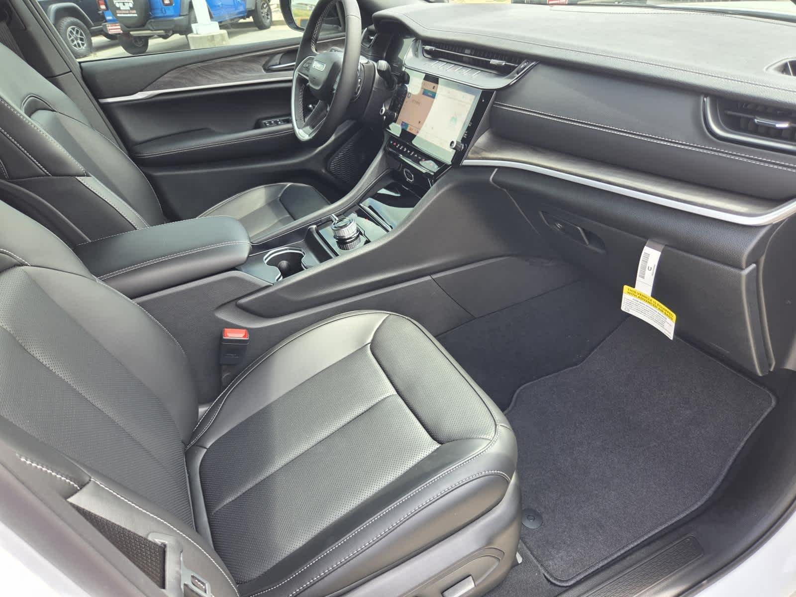 New 2026 Bright White Clearcoat Jeep Limited image 9