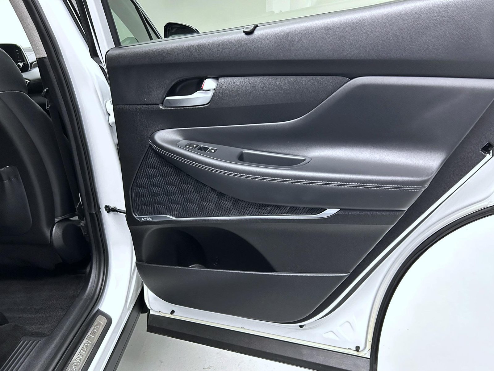 Used 2020 Gray Hyundai Limited image 17