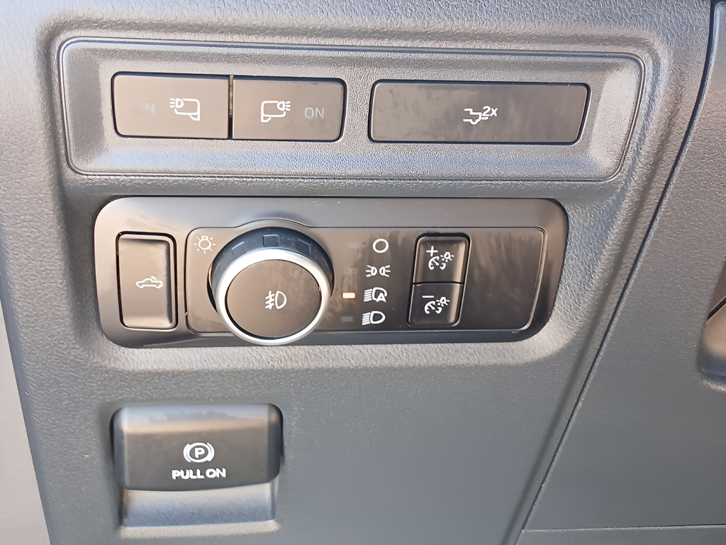 Used 2024 Red Ford XLT image 21