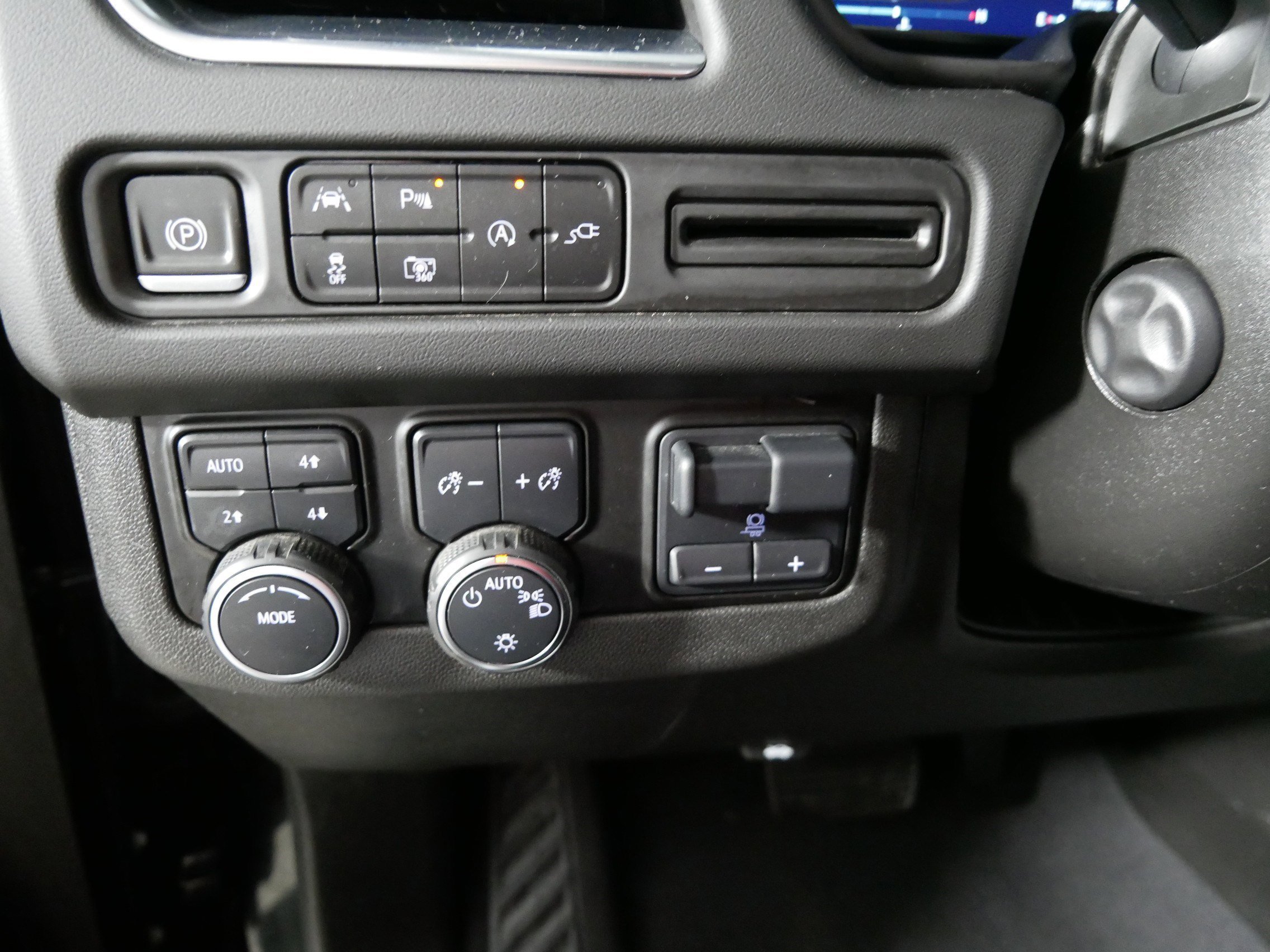 Used 2022 Black Chevrolet RST image 26