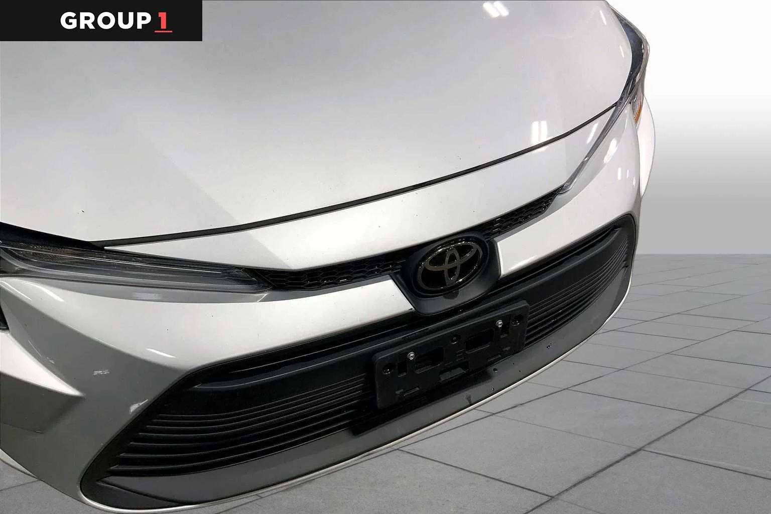 Used 2025 Classic Silver Metallic Toyota LE image 30