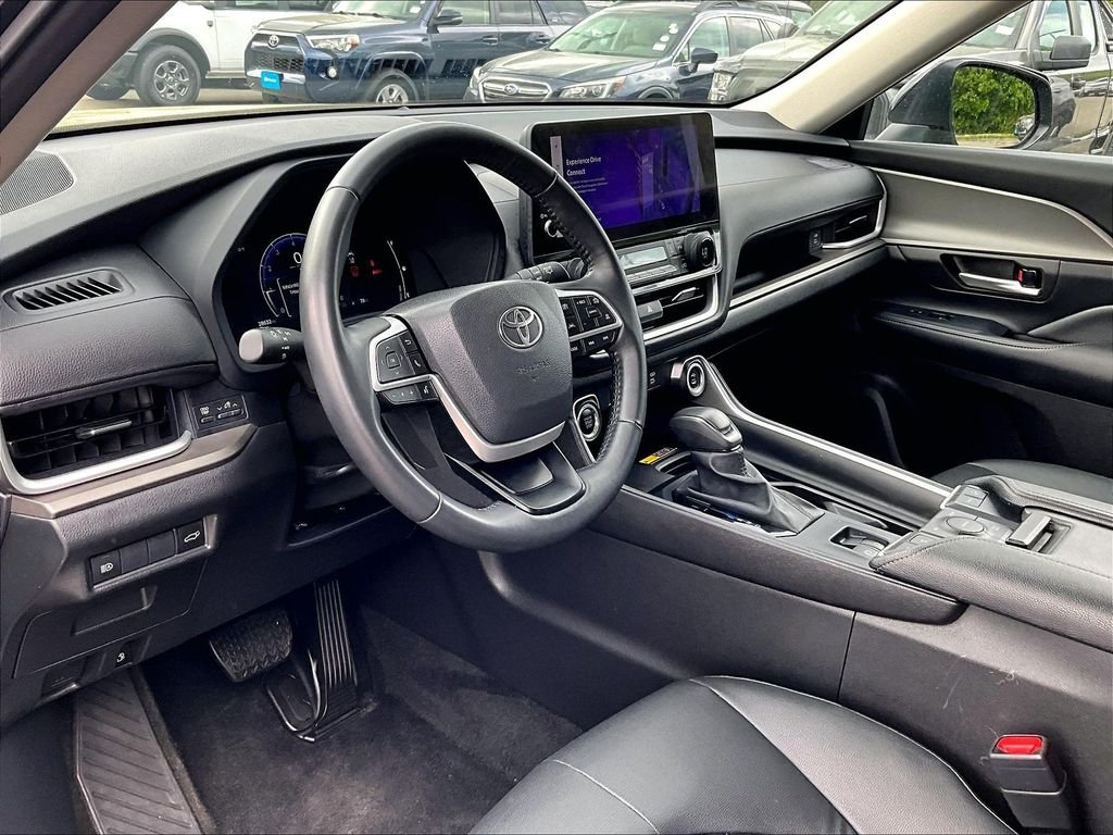 Used 2025 Black Toyota XLE image 8