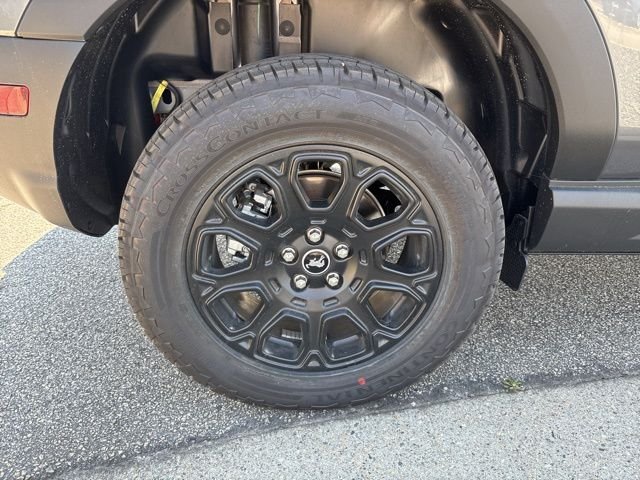 New 2026 Carbonized Gray Metallic Ford Badlands® image 9