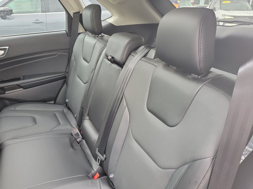 Used 2018 Ingot Silver Metallic Ford Titanium image 29