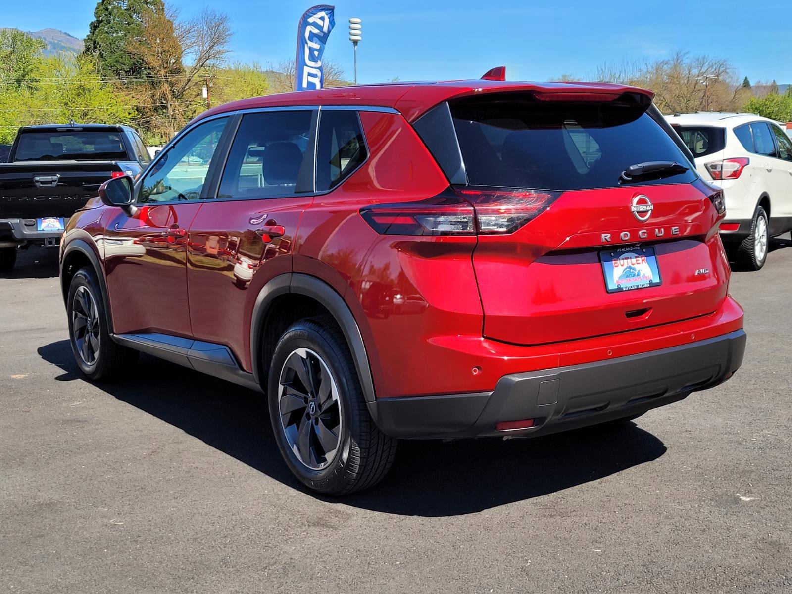 2025 Nissan Rogue SV - Photo 7