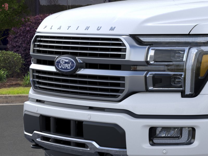 New 2026 Star White Metallic Tri-Coat Ford Platinum® image 17