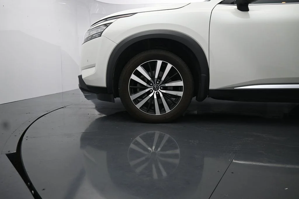 2023 Nissan Pathfinder Platinum - Photo 16