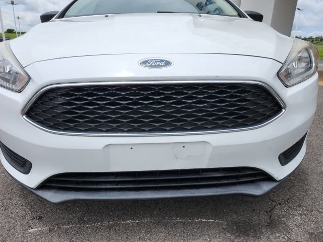 Used 2018 Oxford White Ford S image 14