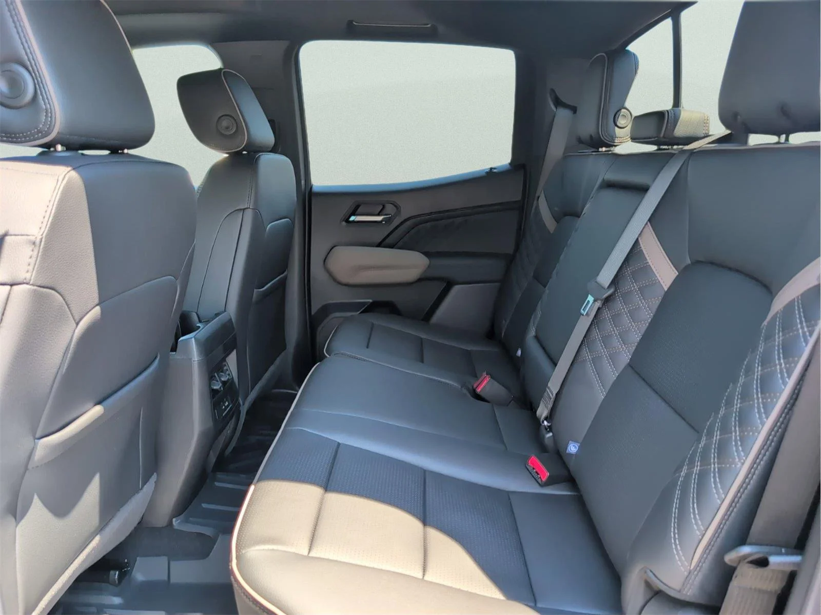 New 2026 Onyx Black GMC Denali image 32