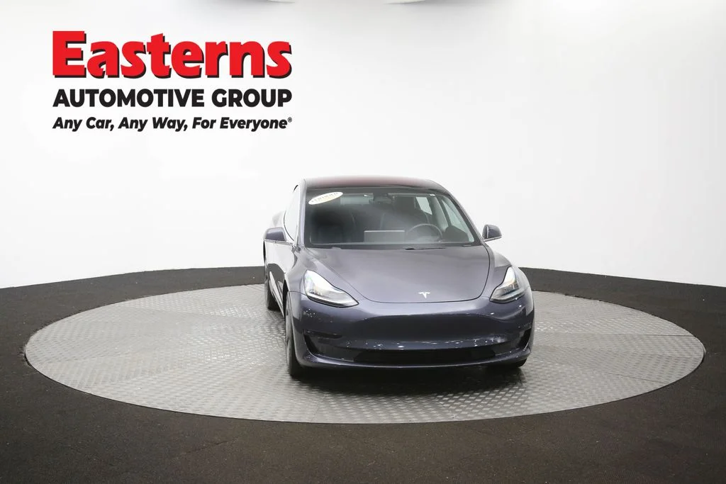 Used 2018 Gray Tesla Long Range image 48