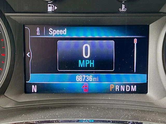 Used 2019 Silver Buick Preferred image 9
