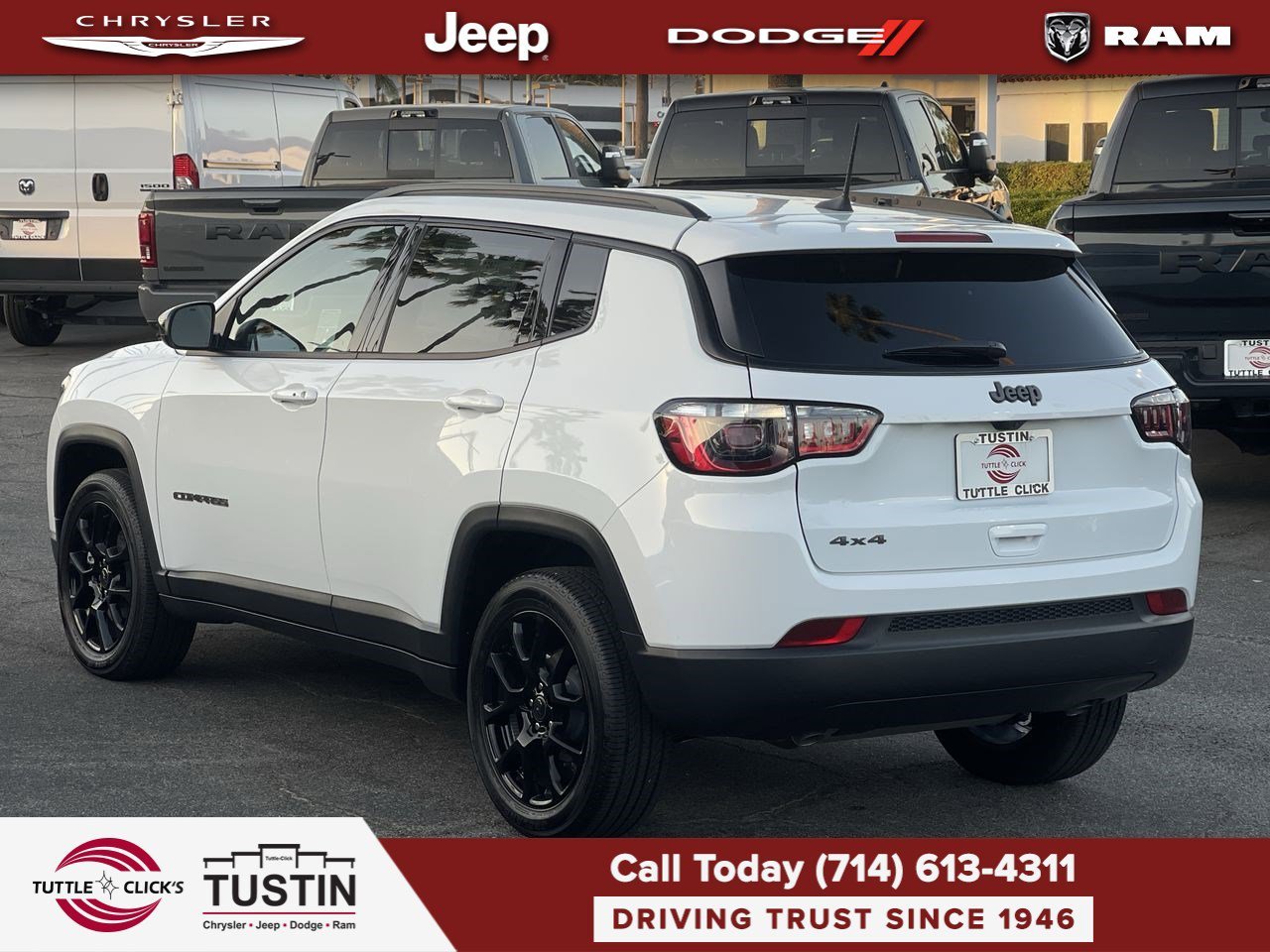 New 2026 Bright White Clearcoat Jeep Latitude image 4