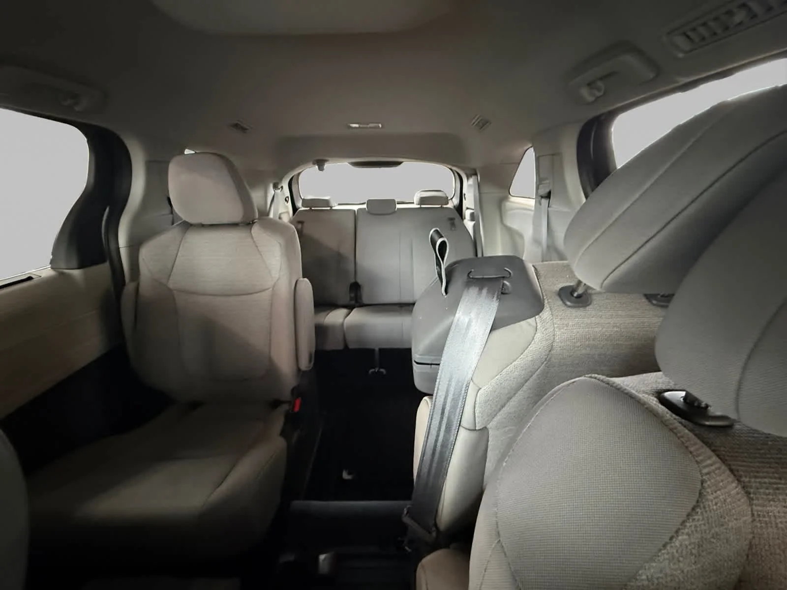 Used 2024 Ice Cap Toyota LE image 22