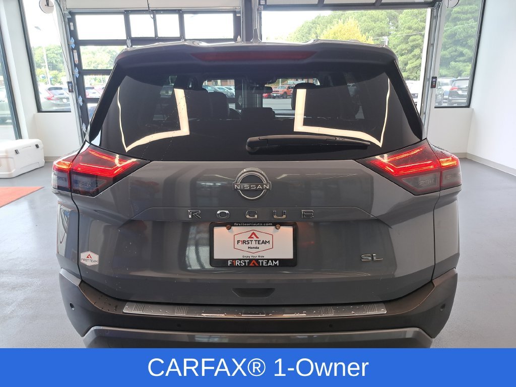 Used 2023 Gray Nissan SL image 6
