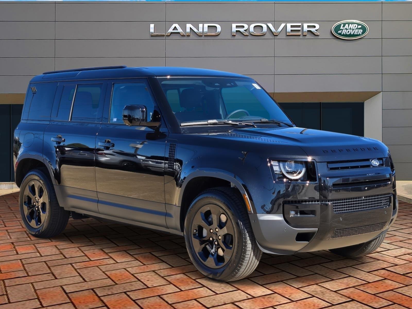 2026 Land Rover Defender 110 S P300's photo