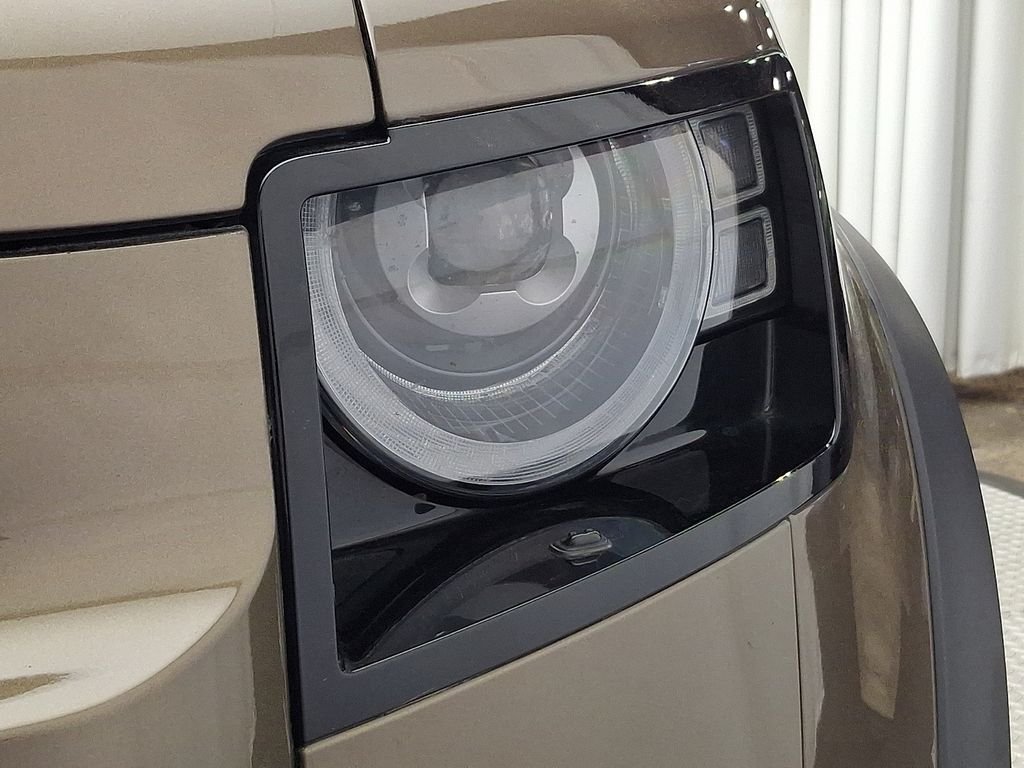Used 2021 Gondwana Stone Metallic Land Rover S image 9
