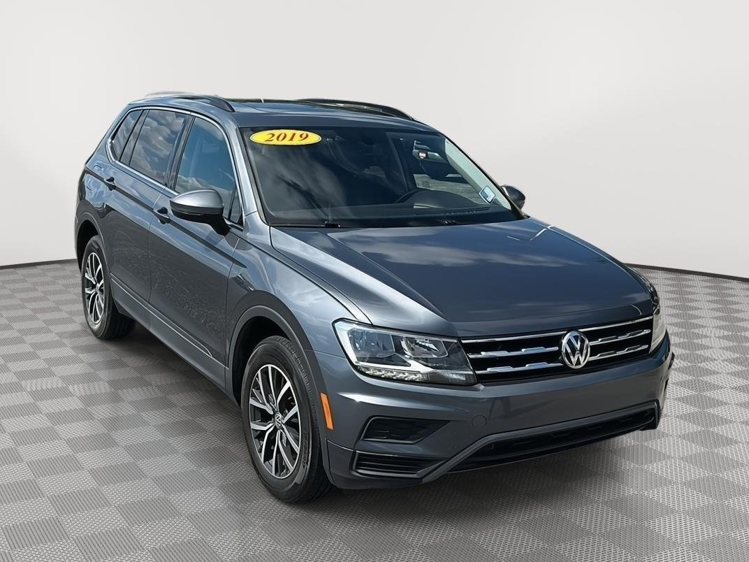 2019 Volkswagen Tiguan 2.0T SE 4Motion's photo