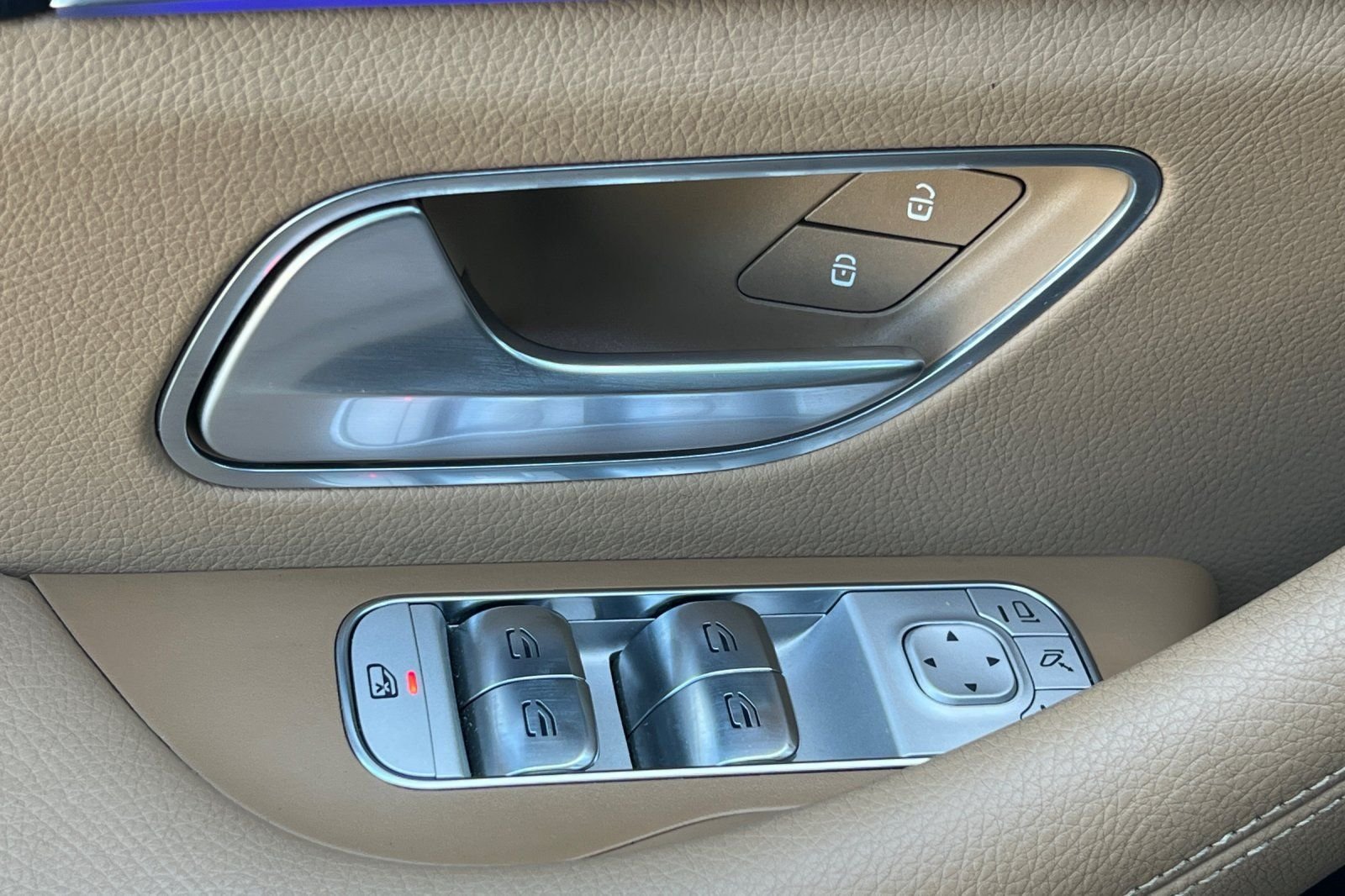 Used 2024 Twilight Blue Metallic Mercedes-Benz 450 image 15