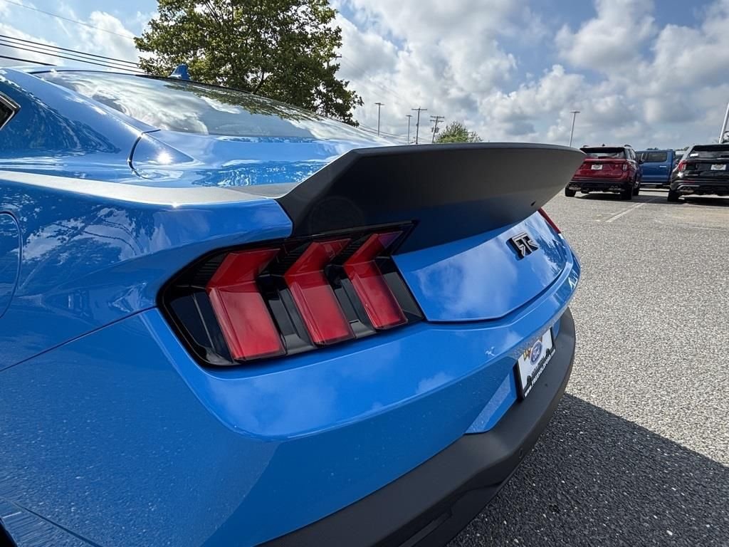 2025 Ford Mustang GT Fastback - Photo 7