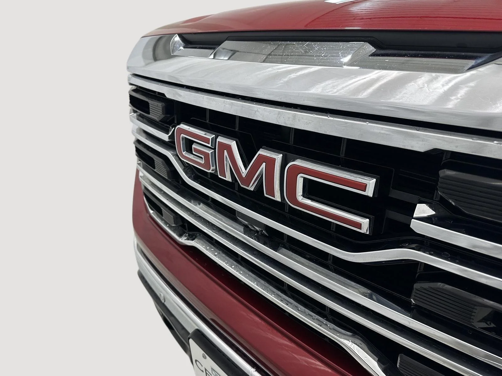 Used 2024 Volcanic Red Tintcoat GMC SLT image 27