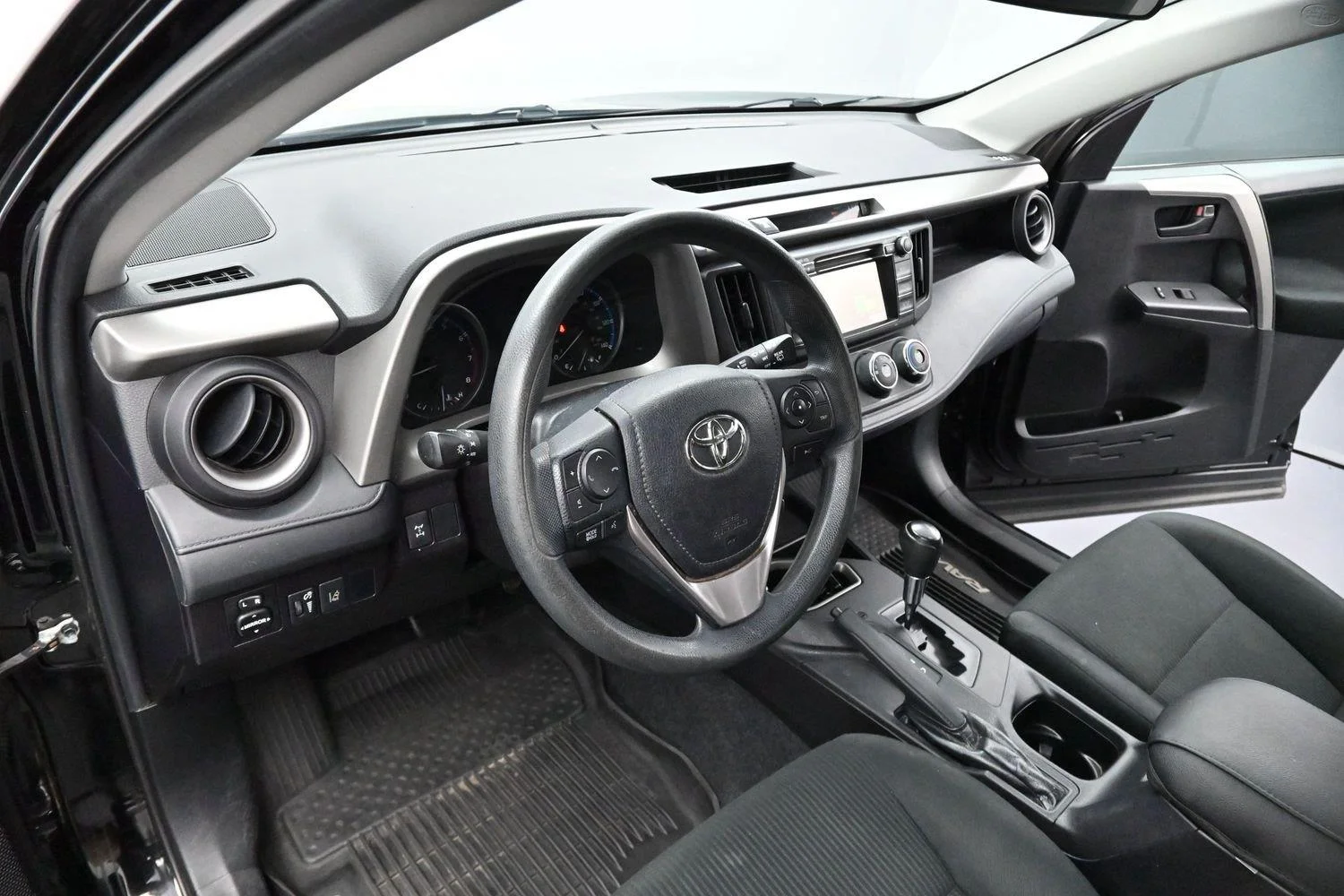 Used 2018 Black Toyota LE image 12