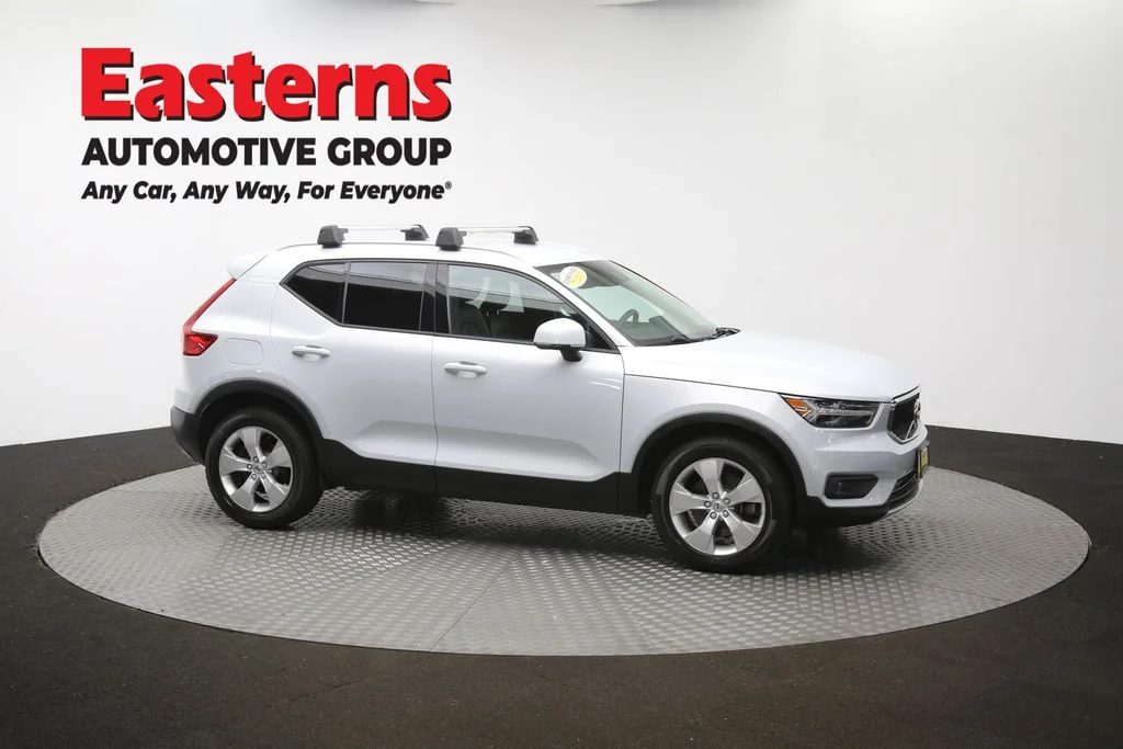 Used 2021 Gray Volvo Momentum image 45
