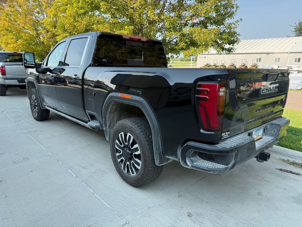 Used 2026 Onyx Black GMC Denali Ultimate image 7