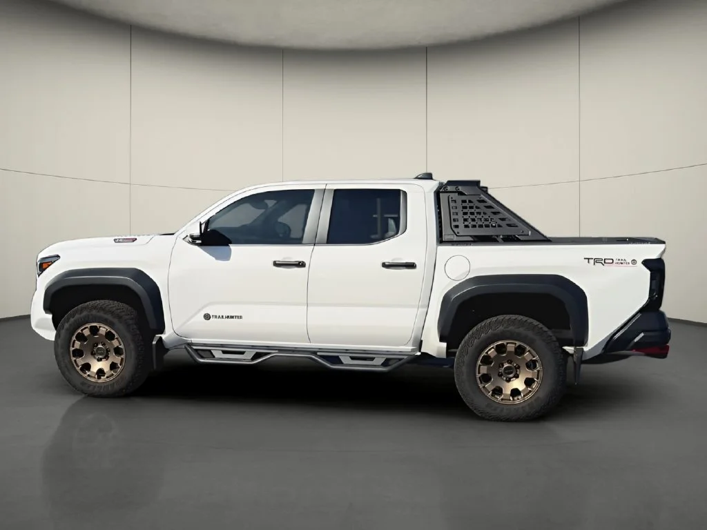 Used 2026 White Toyota Trailhunter image 5