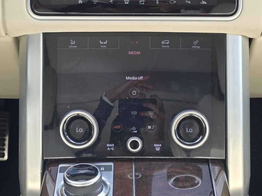 Used 2021 Blue Land Rover Westminster image 21