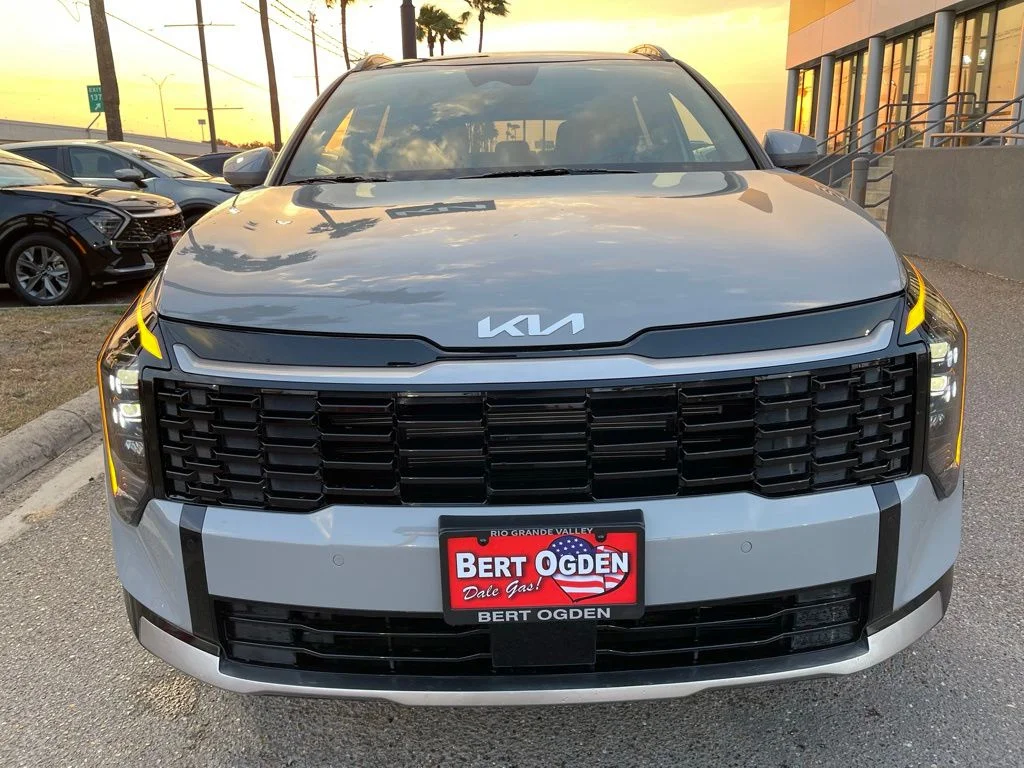 New 2026 Gray Kia SX image 2