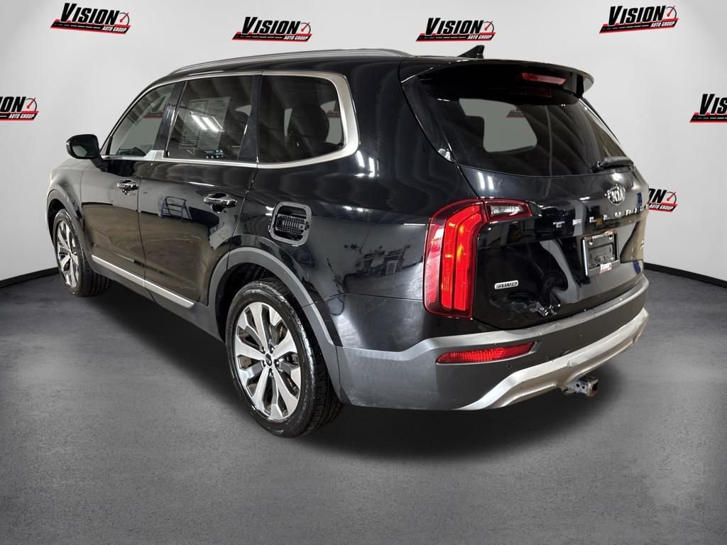 Used 2020 Black Kia S image 7
