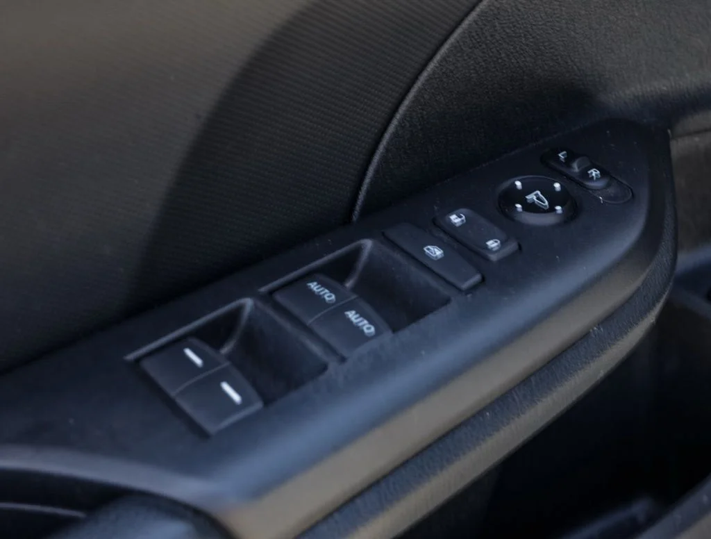 Used 2021  Honda Sport image 13