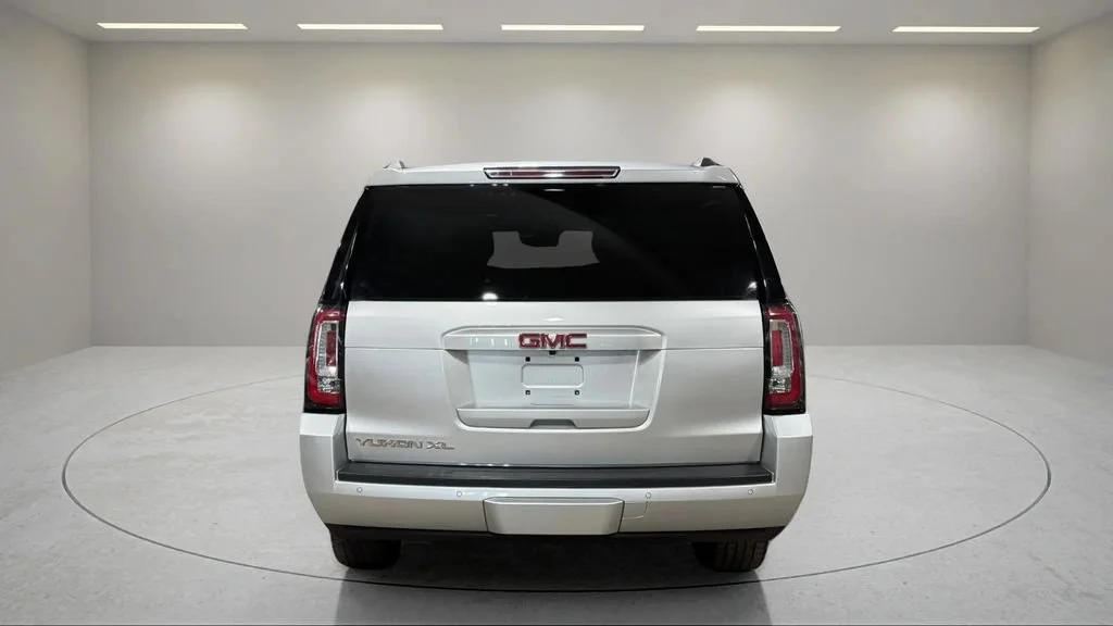 Used 2019 QUICKSILVER METALLIC GMC SLT image 6