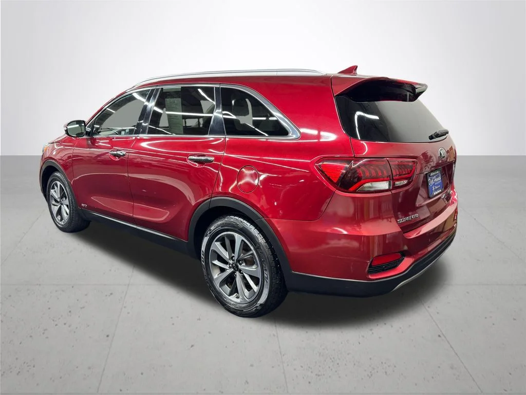 Used 2019 Red Kia EX image 4