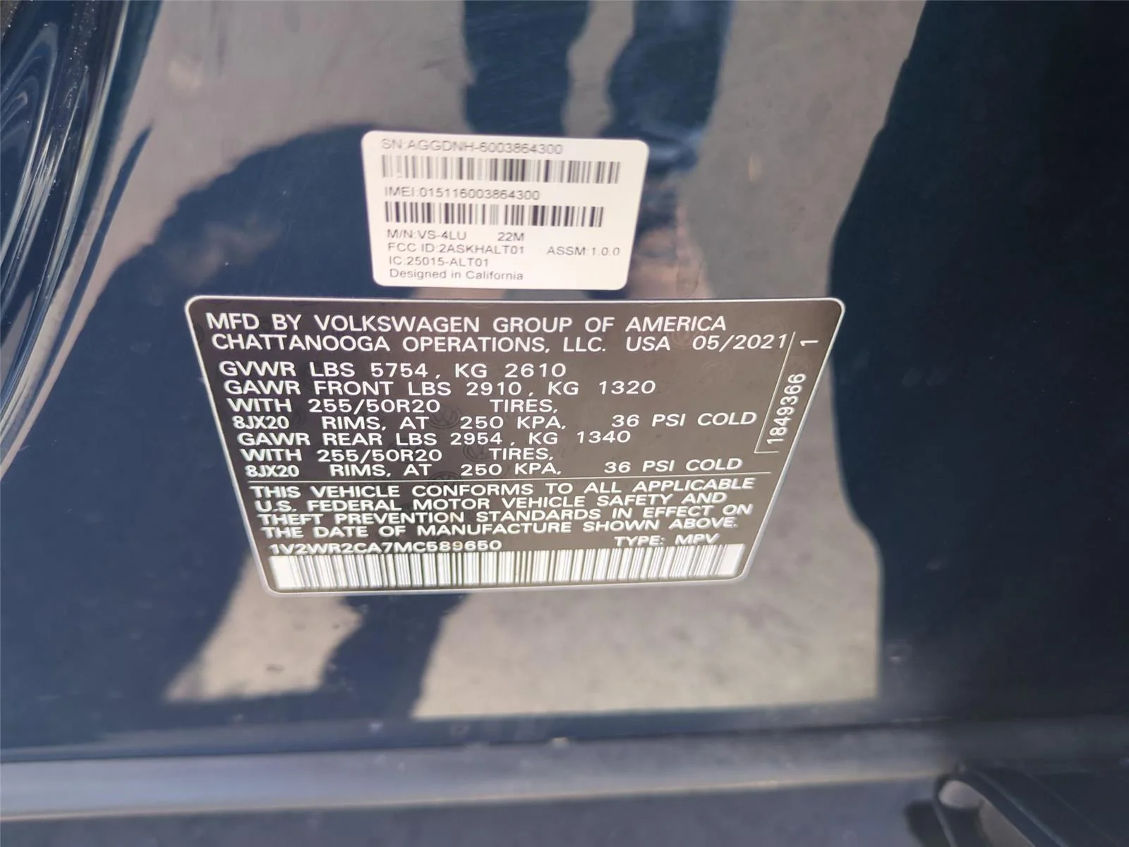 Used 2021 Tourmaline Blue Metallic Volkswagen 3.6L V6 SE w/Technology image 41