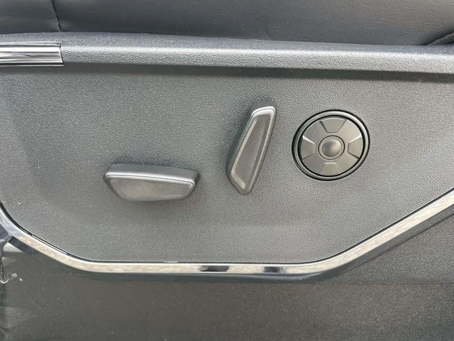 New 2026 Glacier Gray Metallic Tri-Coat Ford F-350® Platinum® image 11