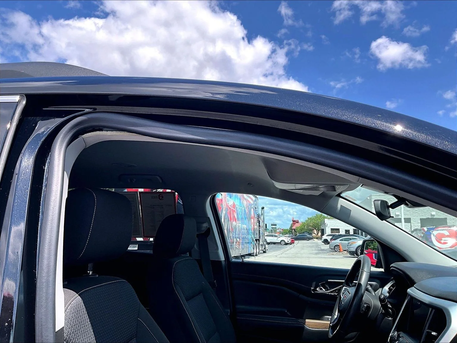 Used 2022 Black GMC SLE image 23