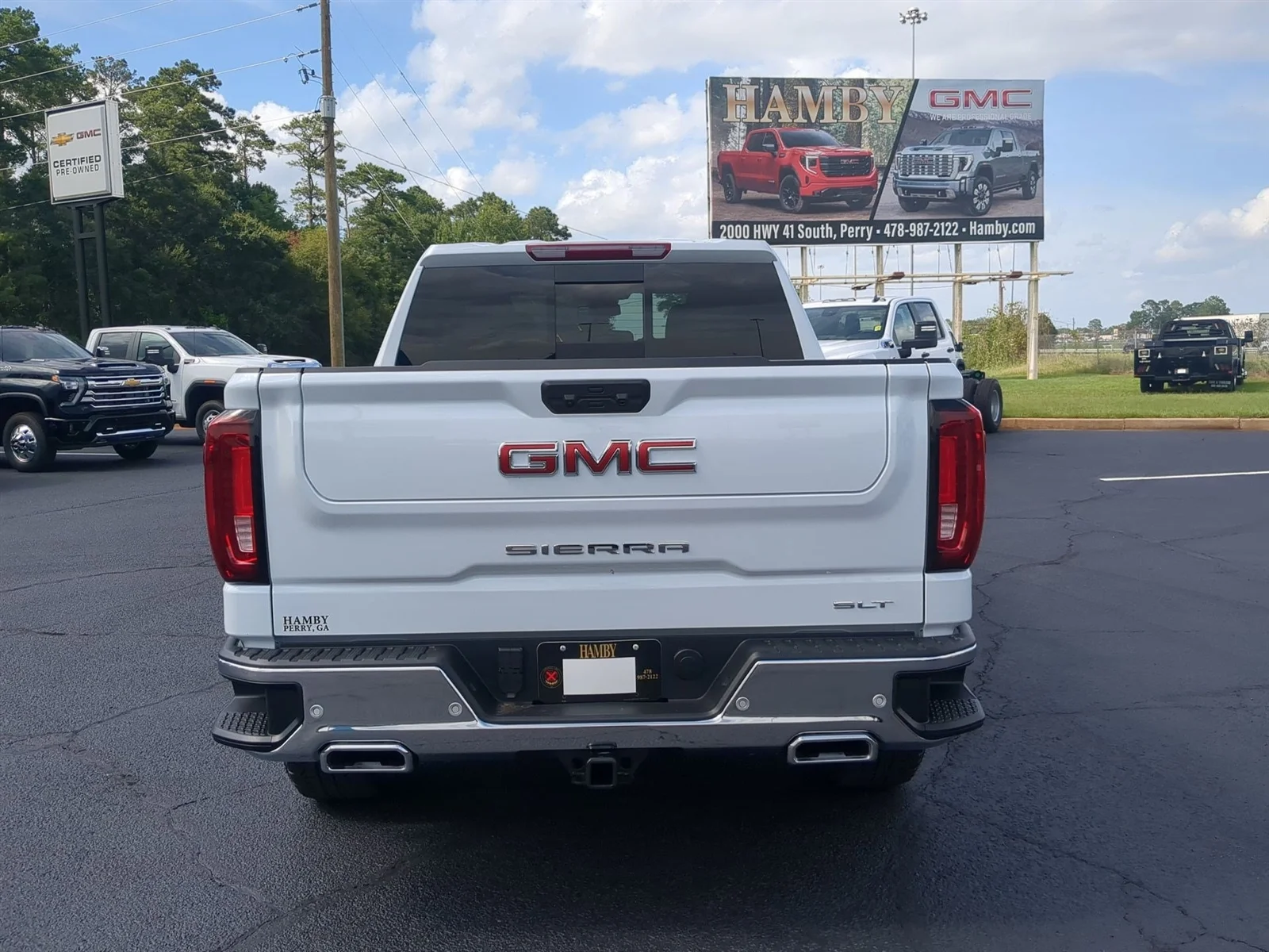 New 2026 Glacier White Tricoat GMC SLT image 31