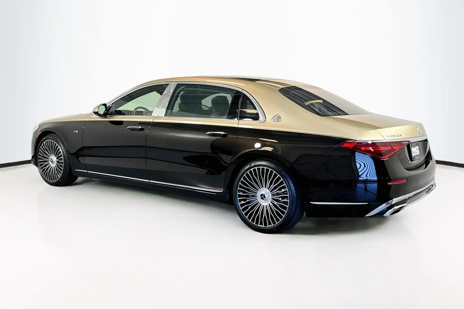 Used 2024 Onyx  Black Metallic Mercedes-Benz Maybach S 680 image 7