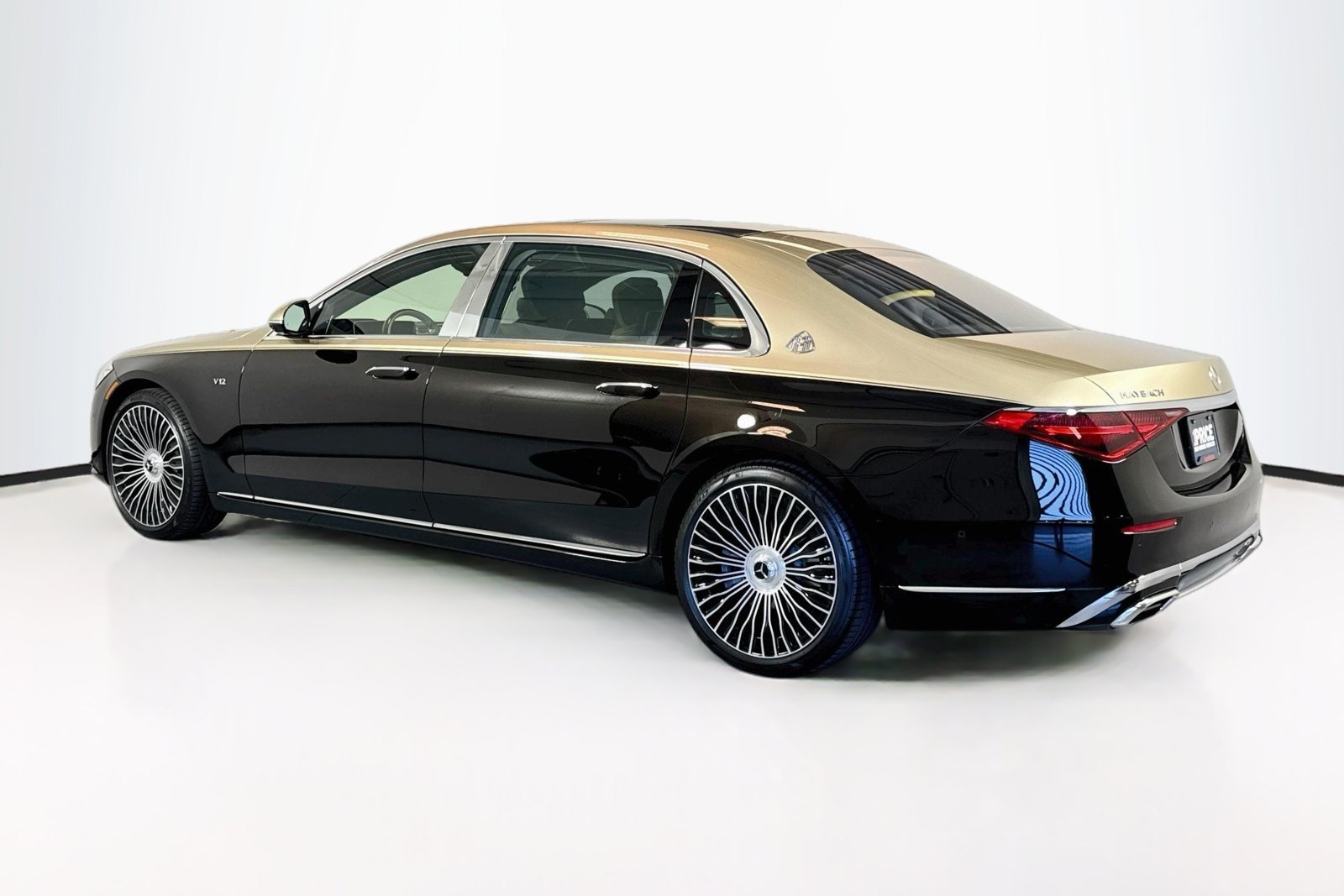 Used 2024 Onyx  Black Metallic Mercedes-Benz Maybach S 680 image 7