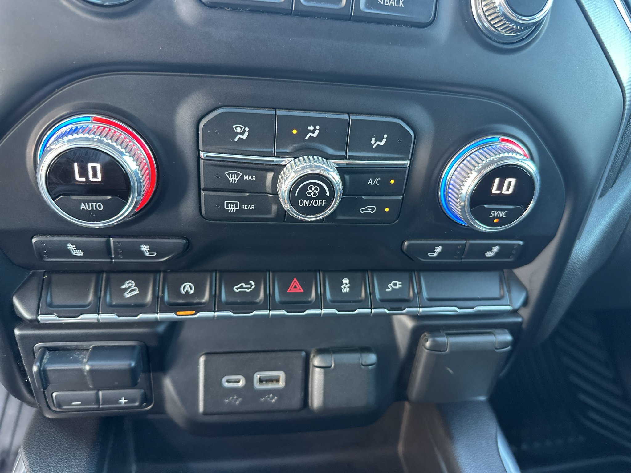 Used 2021 Quicksilver Metallic GMC Elevation image 26