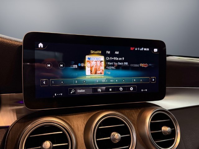 Certified Used 2022  Mercedes-Benz GLC 300 image 26