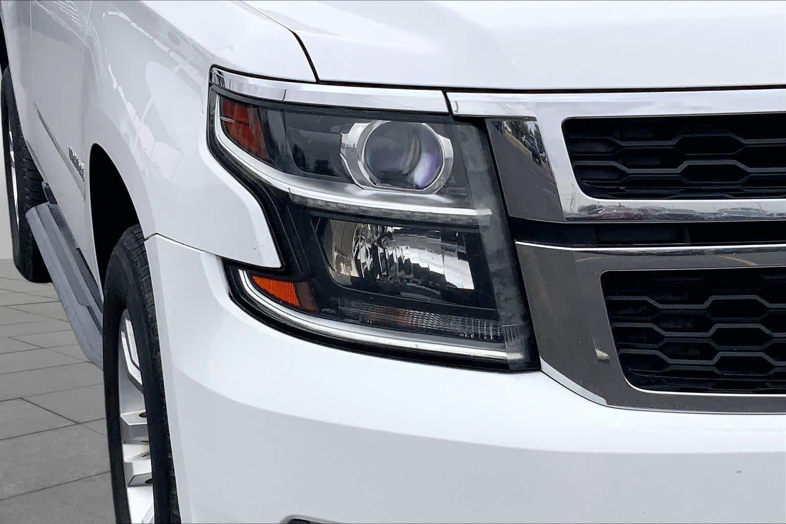Used 2015 Summit White Chevrolet LS image 27