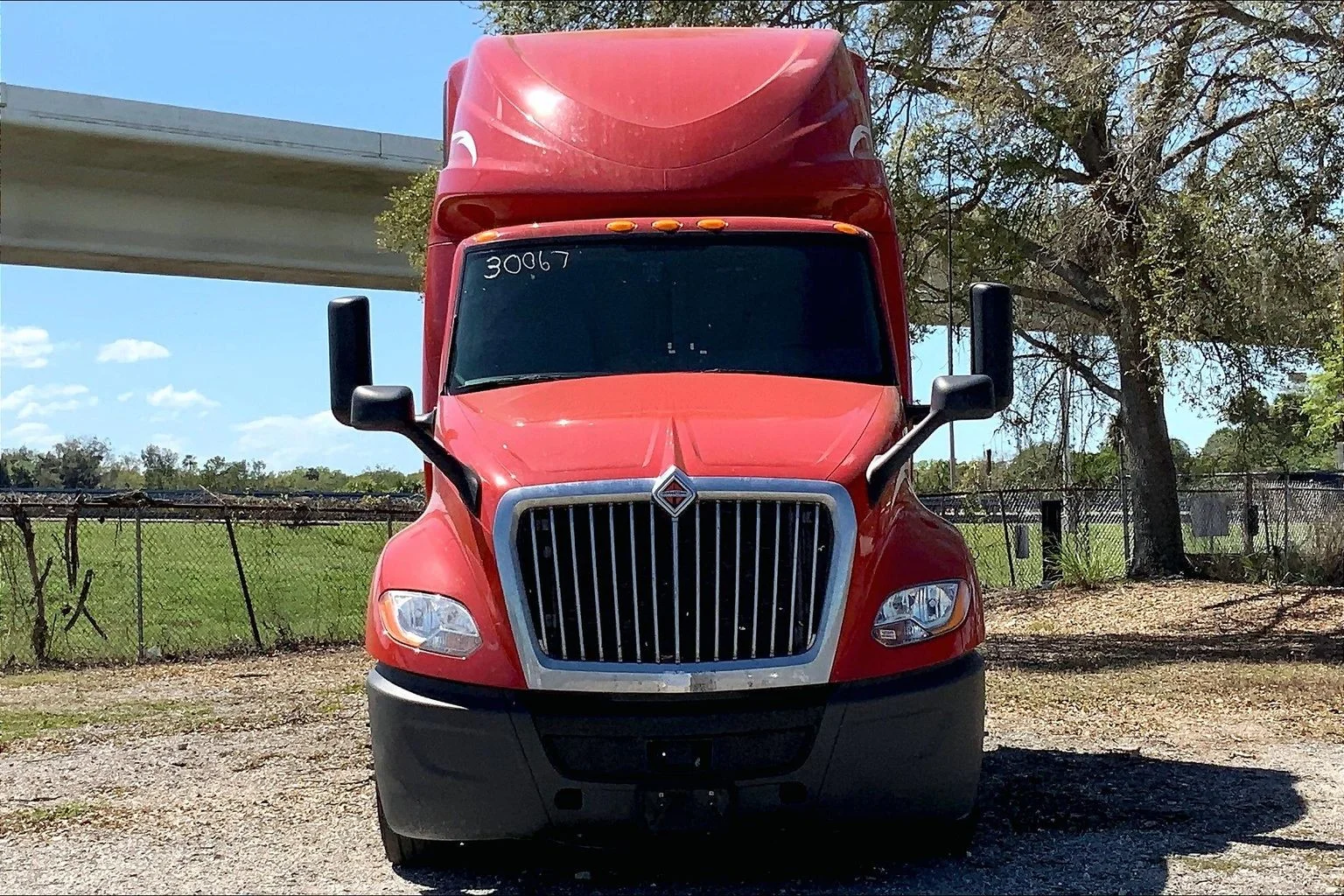 Used 2023 Red International  image 3