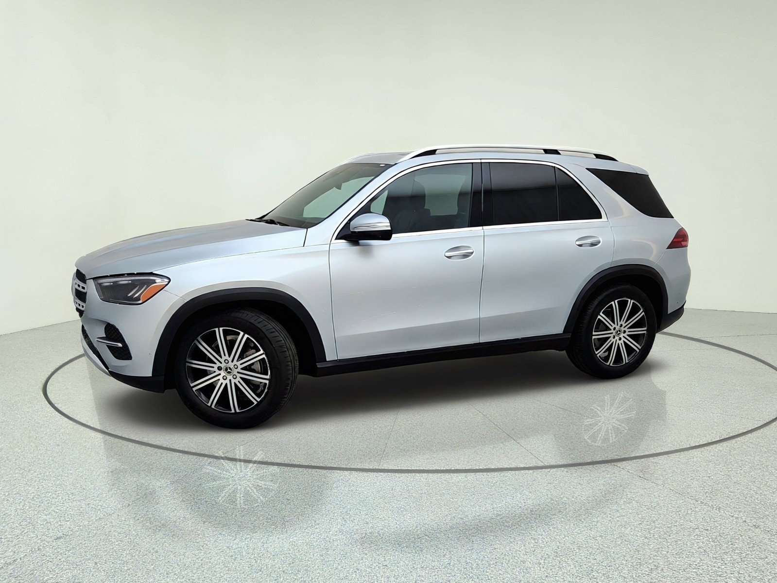 Certified Used 2026 Cirrus Silver Metallic Mercedes-Benz GLE 350 image 15