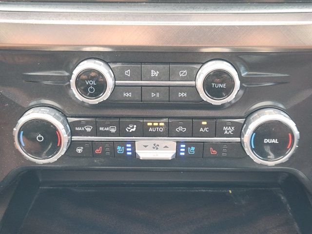 Used 2024 Black Ford King Ranch image 19